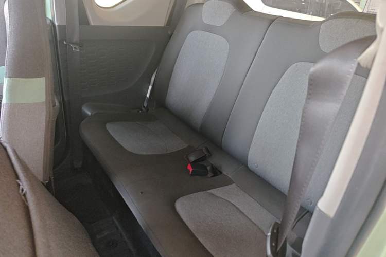 Used Wuling Hongguang MINIEV 2022 Macaron Premium Model – Lithium Iron Phosphate Left Rear Seat