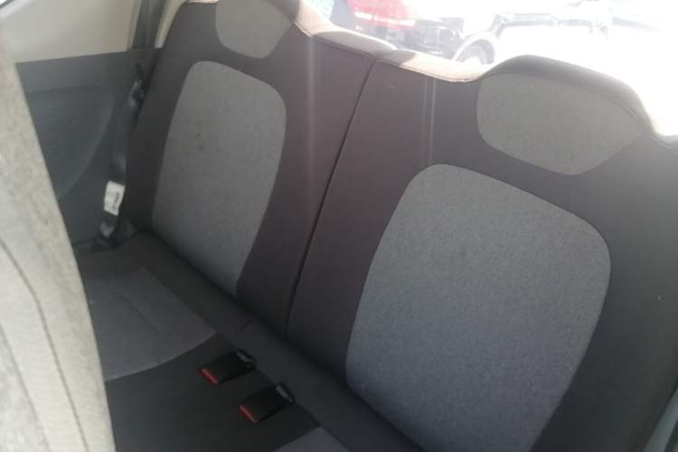 Used Wuling Hongguang MINIEV 2022 Macaron Premium Model – Lithium Iron Phosphate Left Rear Seat