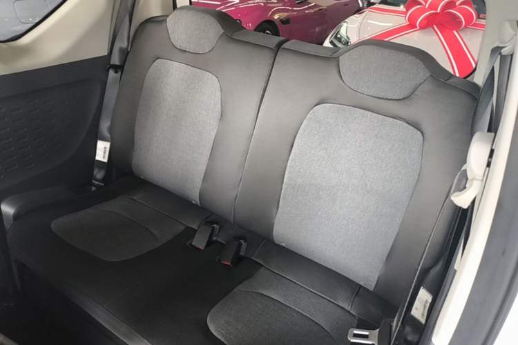 Used Wuling Hongguang MINIEV 2022 Macaron Premium Model – Lithium Iron Phosphate Left Rear Seat