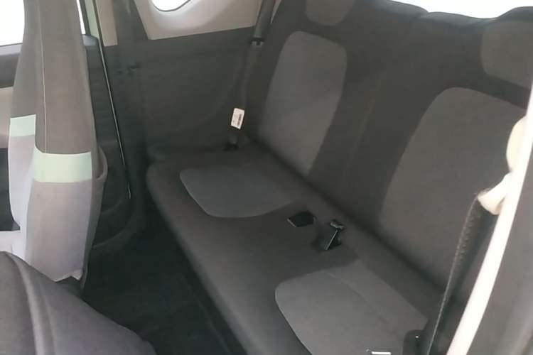 Used Wuling Hongguang MINIEV 2022 Macaron Fashion Model Lithium Iron Phosphate Left Rear Seat