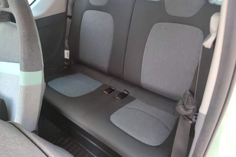 Used Wuling Hongguang MINIEV 2022 Macaron Premium Model – Lithium Iron Phosphate Left Rear Seat