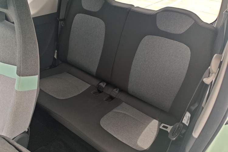 Used Wuling Hongguang MINIEV 2022 Macaron Fashion Model Lithium Iron Phosphate Left Rear Seat