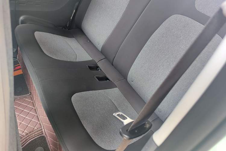 Used Wuling Hongguang MINIEV 2022 Macaron Premium Model – Lithium Iron Phosphate Left Rear Seat