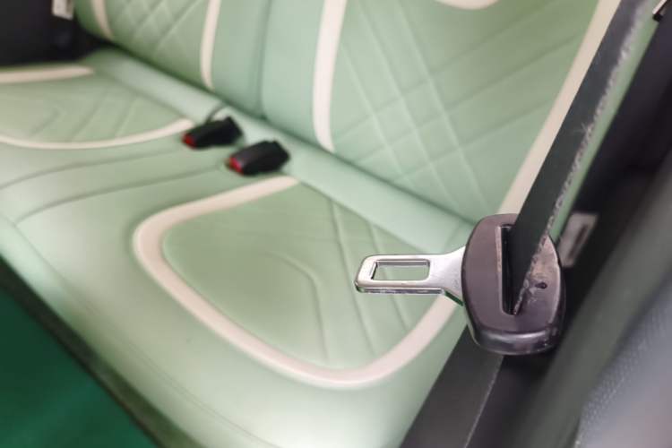 Used Wuling Hongguang MINIEV 2022 Macaron Premium Model – Lithium Iron Phosphate Left Rear Seat