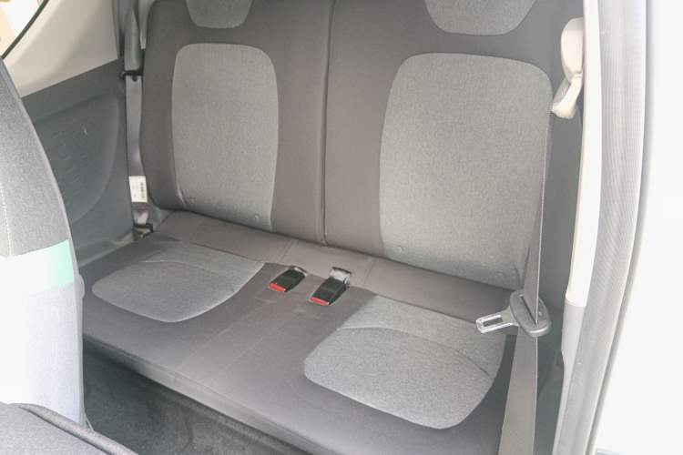 Used Wuling Hongguang MINIEV 2022 Macaron Premium Model – Lithium Iron Phosphate Left Rear Seat