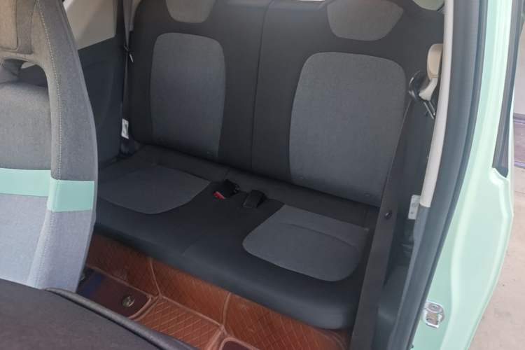 Used Wuling Hongguang MINIEV 2022 Macaron Premium Model – Lithium Iron Phosphate Left Rear Seat