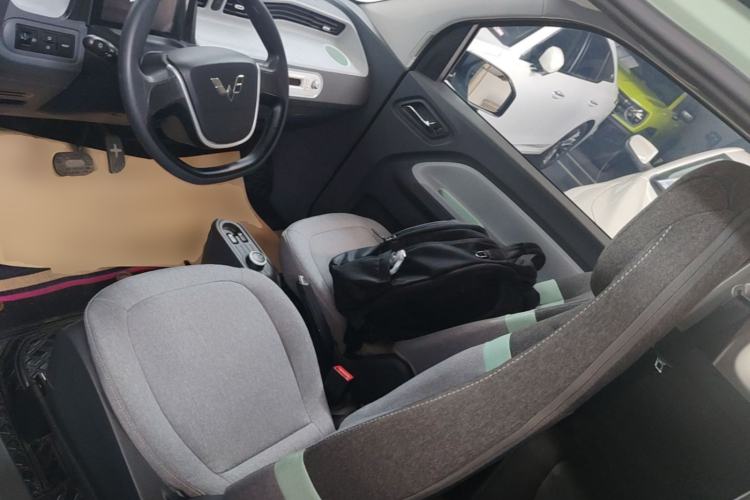 Used Wuling Hongguang MINIEV 2022 Macaron Premium Model – Lithium Iron Phosphate Left Rear Seat