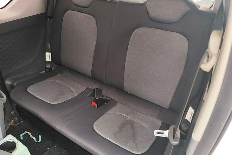 Used Wuling Hongguang MINIEV 2022 Macaron Premium Model – Lithium Iron Phosphate Left Rear Seat