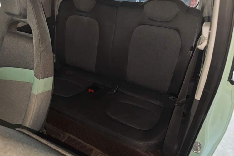 Used Wuling Hongguang MINIEV 2022 Macaron Fashion Model Lithium Iron Phosphate Left Rear Seat