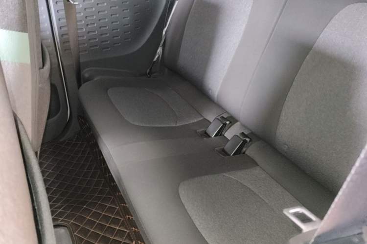 Used Wuling Hongguang MINIEV 2022 Macaron Premium Model – Lithium Iron Phosphate Left Rear Seat