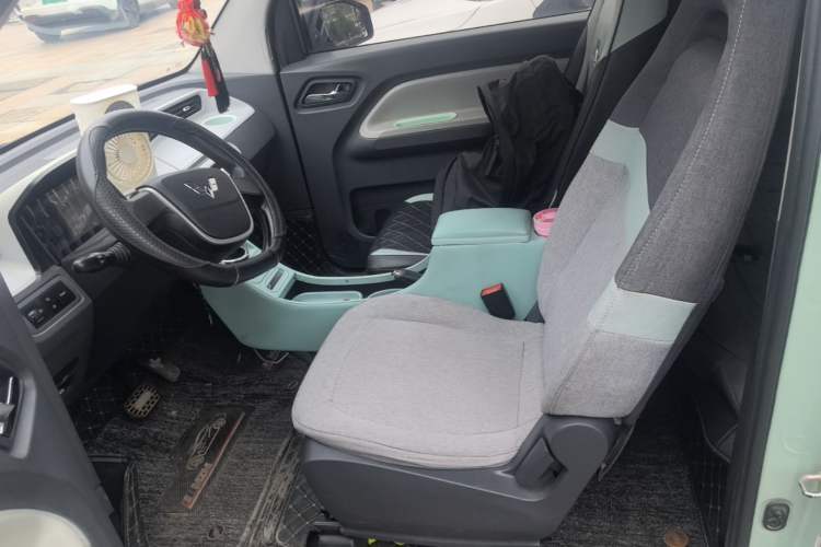 Used Wuling Hongguang MINIEV 2022 Macaron Fashion Model Lithium Iron Phosphate Left Rear Seat