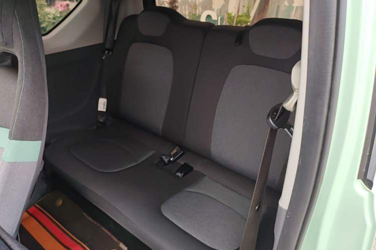 Used Wuling Hongguang MINIEV 2022 Macaron Premium Model – Lithium Iron Phosphate Left Rear Seat