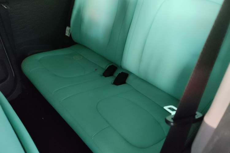 Used Wuling Hongguang MINIEV 2022 Macaron Fashion Model Lithium Iron Phosphate Left Rear Seat