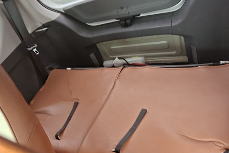 Used Wuling Hongguang MINIEV 2022 Macaron Premium Model – Lithium Iron Phosphate Left Rear Seat