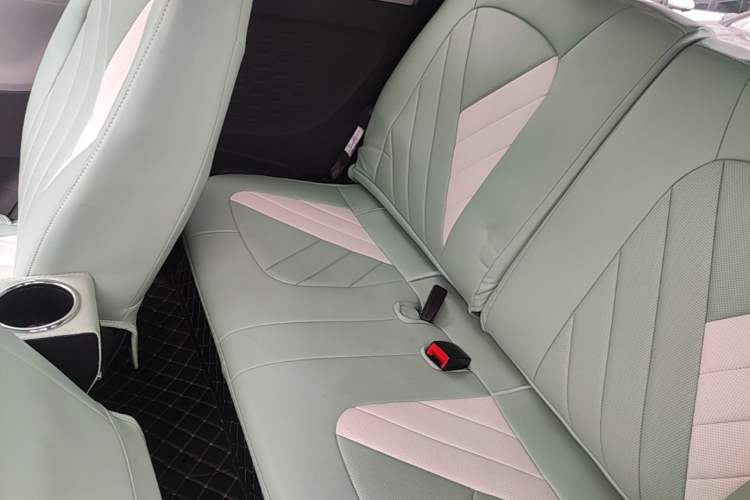 Used Wuling Hongguang MINIEV 2022 Macaron Premium Model – Lithium Iron Phosphate Left Rear Seat