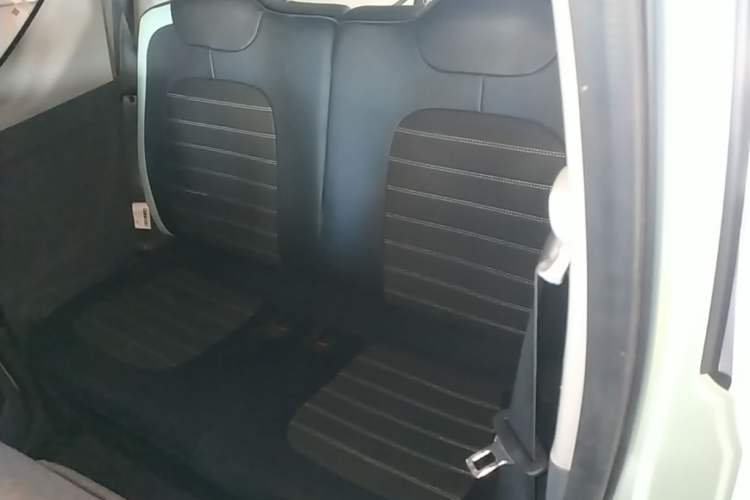 Used Wuling Hongguang MINIEV 2022 Macaron Premium Model – Lithium Iron Phosphate Left Rear Seat