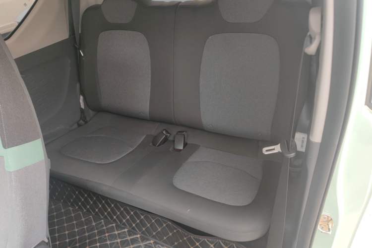 Used Wuling Hongguang MINIEV 2022 Macaron Premium Model – Lithium Iron Phosphate Left Rear Seat