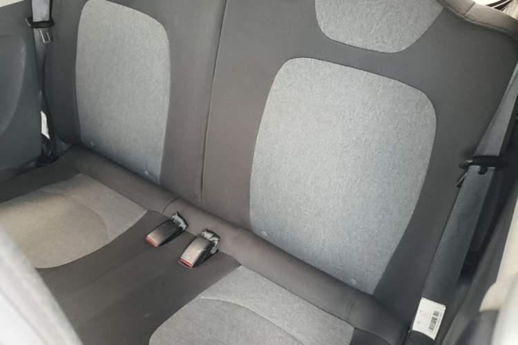 Used Wuling Hongguang MINIEV 2022 Macaron Premium Model – Lithium Iron Phosphate Left Rear Seat