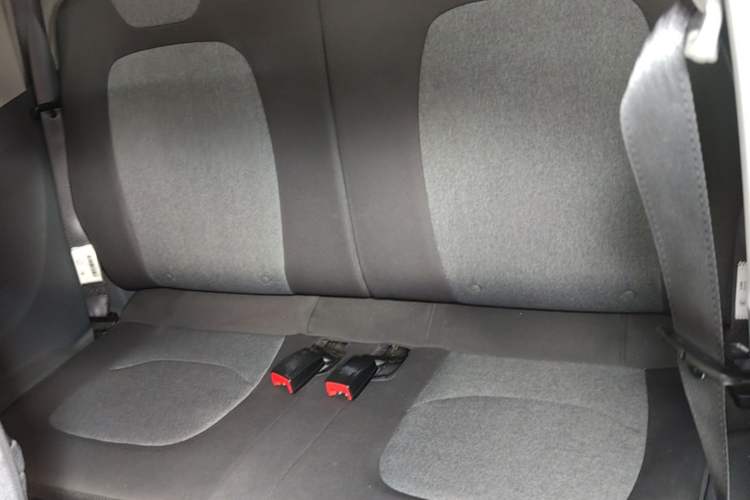 Used Wuling Hongguang MINIEV 2022 Macaron Premium Model – Lithium Iron Phosphate Left Rear Seat