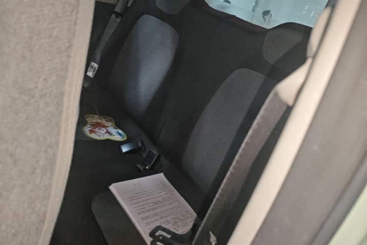 Used Wuling Hongguang MINIEV 2022 Macaron Premium Model – Lithium Iron Phosphate Left Rear Seat