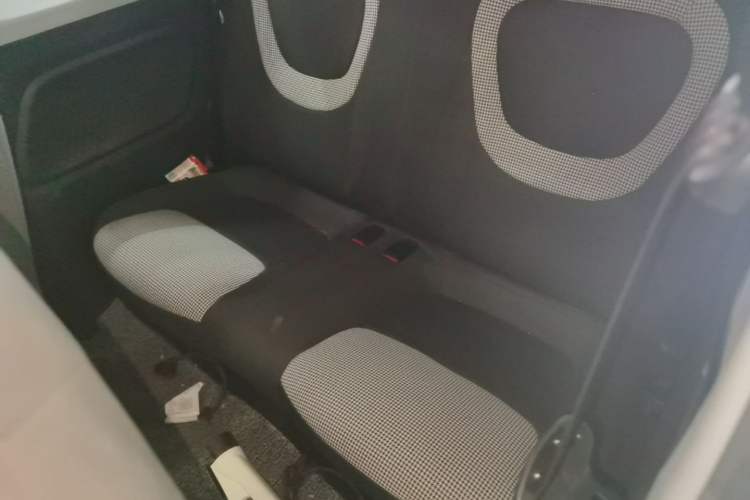 Used Wuling Hongguang MINIEV 2022 Macaron Fashion Model Lithium Iron Phosphate Left Rear Seat