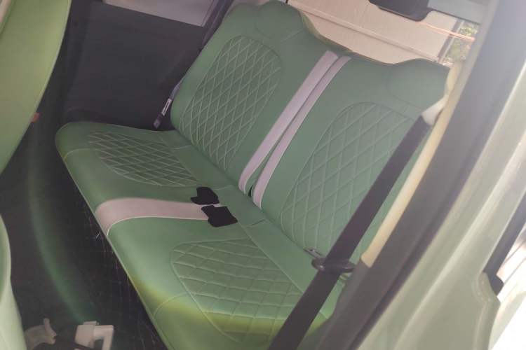Used Wuling Hongguang MINIEV 2022 Macaron Premium Model – Lithium Iron Phosphate Left Rear Seat