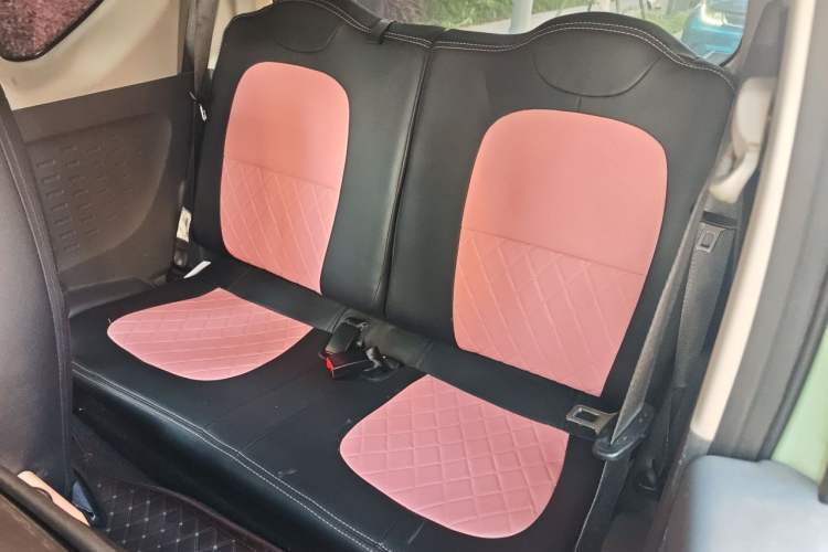 Used Wuling Hongguang MINIEV 2022 Macaron Fashion Model Lithium Iron Phosphate Left Rear Seat