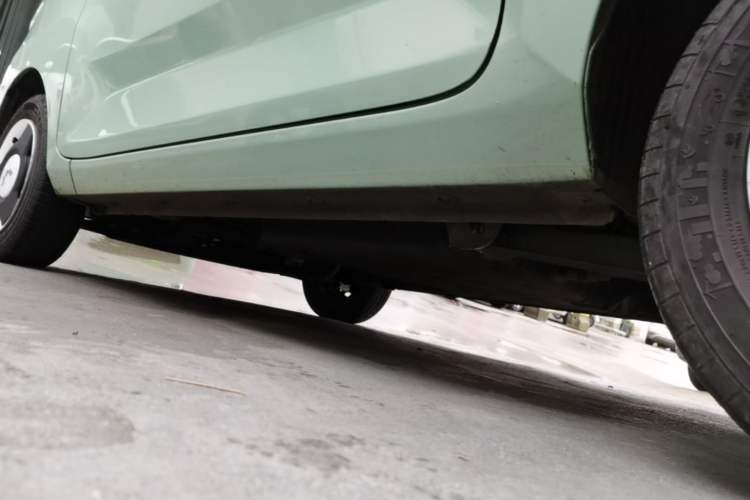 Used Wuling Hongguang MINIEV 2022 Macaron Fashion Model Lithium Iron Phosphate Left Side Sill