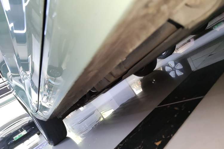 Used Wuling Hongguang MINIEV 2022 Macaron Premium Model – Lithium Iron Phosphate Left Side Sill