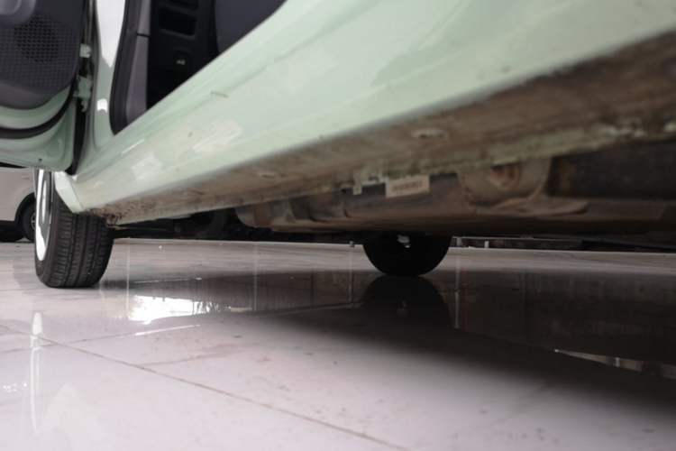 Used Wuling Hongguang MINIEV 2022 Macaron Premium Model – Lithium Iron Phosphate Left Side Sill