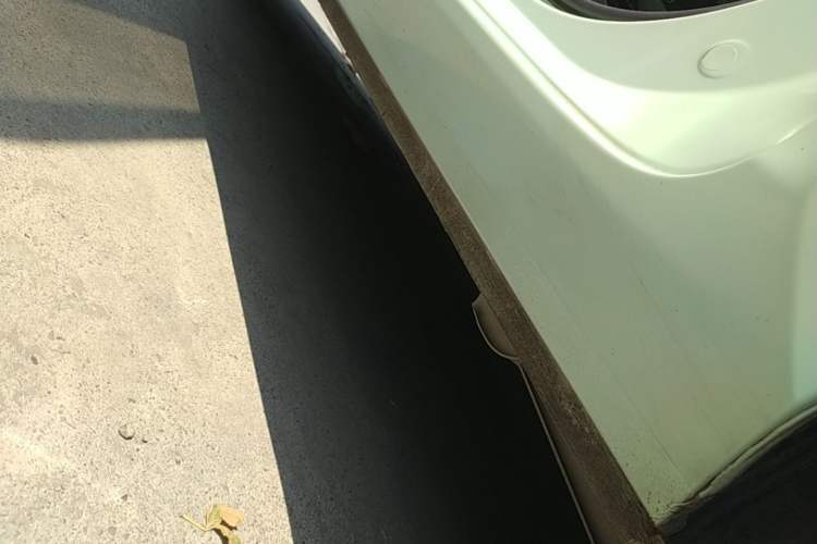 Used Wuling Hongguang MINIEV 2022 Macaron Premium Model – Lithium Iron Phosphate Left Side Sill