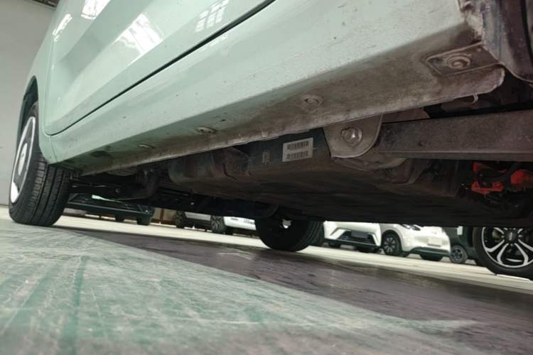 Used Wuling Hongguang MINIEV 2022 Macaron Premium Model – Lithium Iron Phosphate Left Side Sill