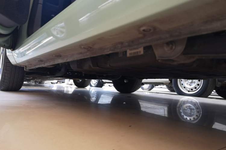 Used Wuling Hongguang MINIEV 2022 Macaron Premium Model – Lithium Ternary Battery Left Side Sill