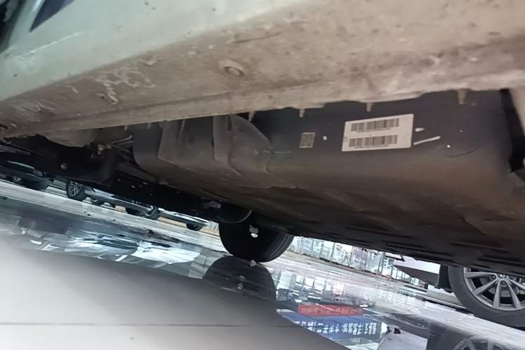Used Wuling Hongguang MINIEV 2022 Macaron Premium Model – Lithium Ternary Battery Left Side Sill