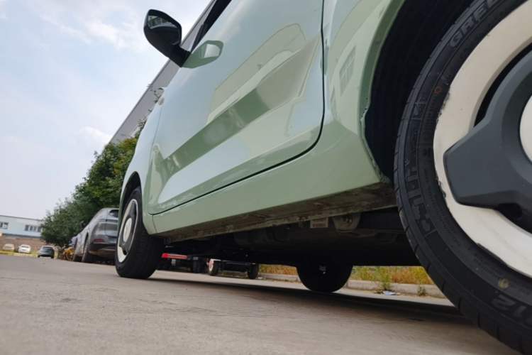 Used Wuling Hongguang MINIEV 2022 Macaron Premium Model – Lithium Iron Phosphate Left Side Sill