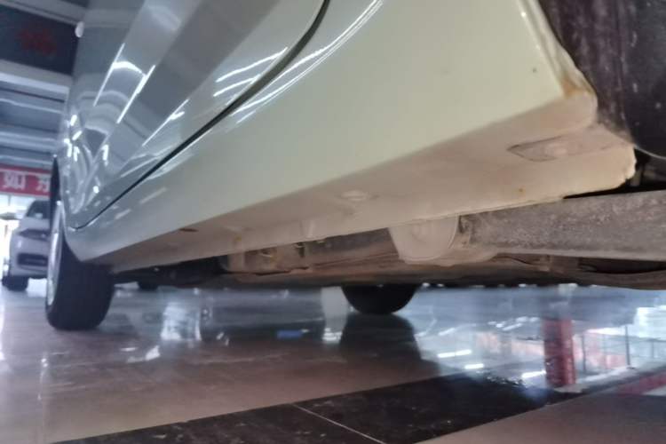 Used Wuling Hongguang MINIEV 2022 Macaron Premium Model – Lithium Iron Phosphate Left Side Sill