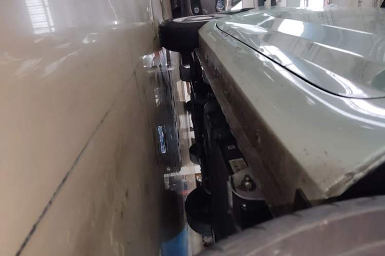 Used Wuling Hongguang MINIEV 2022 Macaron Premium Model – Lithium Iron Phosphate Left Side Sill