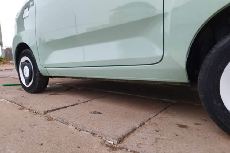 Used Wuling Hongguang MINIEV 2022 Macaron Fashion Model Lithium Iron Phosphate Left Side Sill