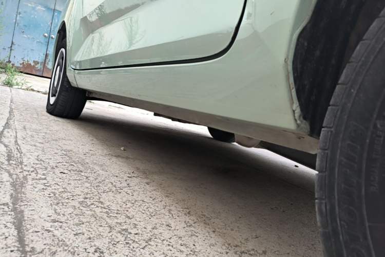 Used Wuling Hongguang MINIEV 2022 Macaron Premium Model – Lithium Iron Phosphate Left Side Sill