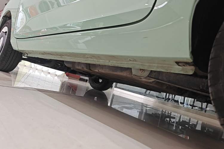 Used Wuling Hongguang MINIEV 2022 Macaron Premium Model – Lithium Iron Phosphate Left Side Sill