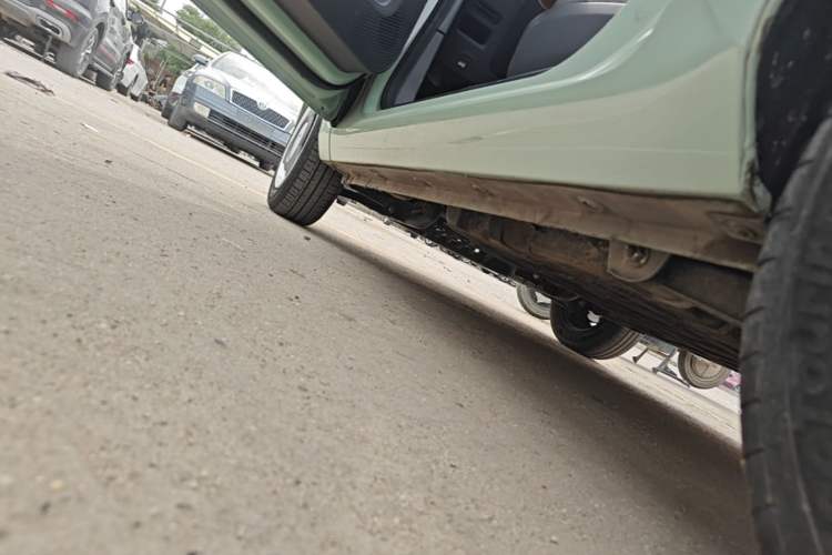 Used Wuling Hongguang MINIEV 2022 Macaron Premium Model – Lithium Iron Phosphate Left Side Sill