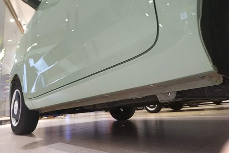 Used Wuling Hongguang MINIEV 2022 Macaron Premium Model – Lithium Iron Phosphate Left Side Sill