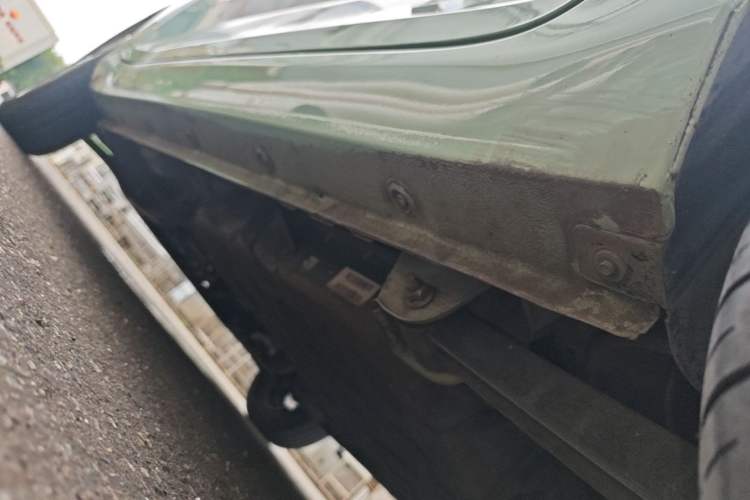 Used Wuling Hongguang MINIEV 2022 Macaron Premium Model – Lithium Iron Phosphate Left Side Sill
