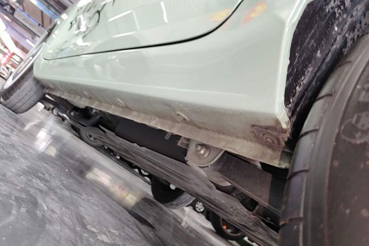 Used Wuling Hongguang MINIEV 2022 Macaron Fashion Model Lithium Iron Phosphate Left Side Sill