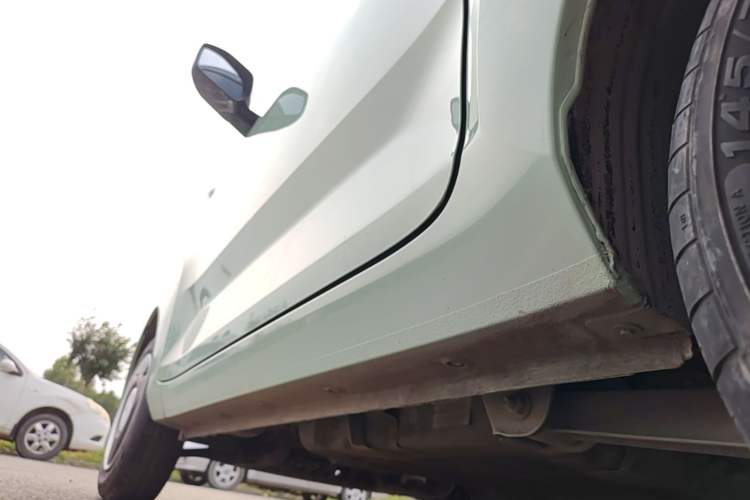 Used Wuling Hongguang MINIEV 2022 Macaron Premium Model – Lithium Iron Phosphate Left Side Sill