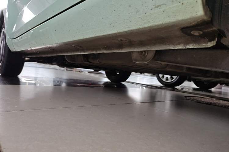 Used Wuling Hongguang MINIEV 2022 Macaron Premium Model – Lithium Iron Phosphate Left Side Sill