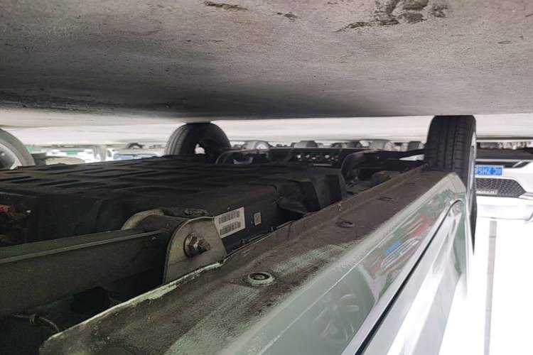 Used Wuling Hongguang MINIEV 2022 Macaron Premium Model – Lithium Iron Phosphate Left Side Sill