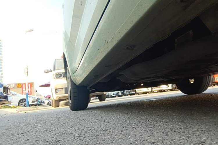 Used Wuling Hongguang MINIEV 2022 Macaron Premium Model – Lithium Iron Phosphate Left Side Sill