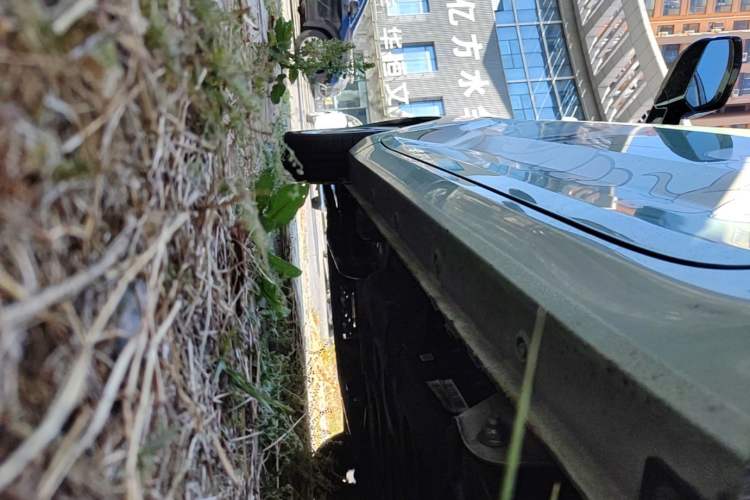 Used Wuling Hongguang MINIEV 2022 Macaron Premium Model – Lithium Iron Phosphate Left Side Sill