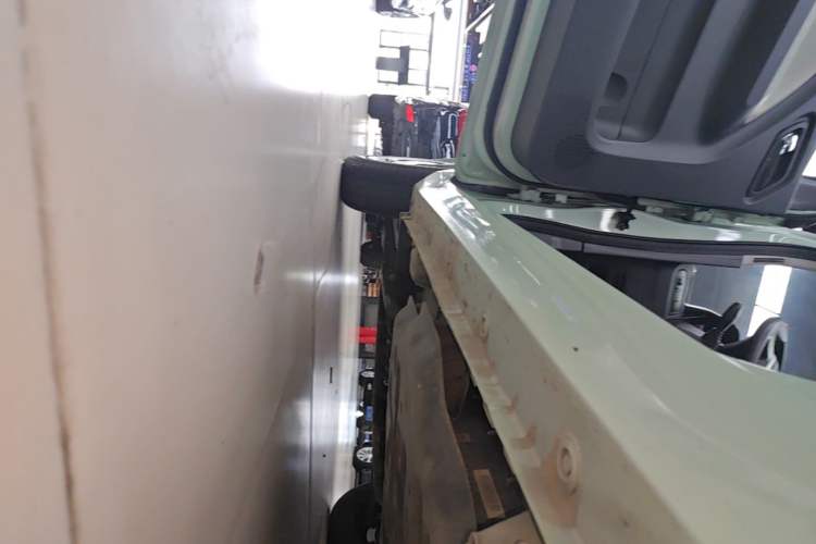 Used Wuling Hongguang MINIEV 2022 Macaron Premium Model – Lithium Iron Phosphate Left Side Sill